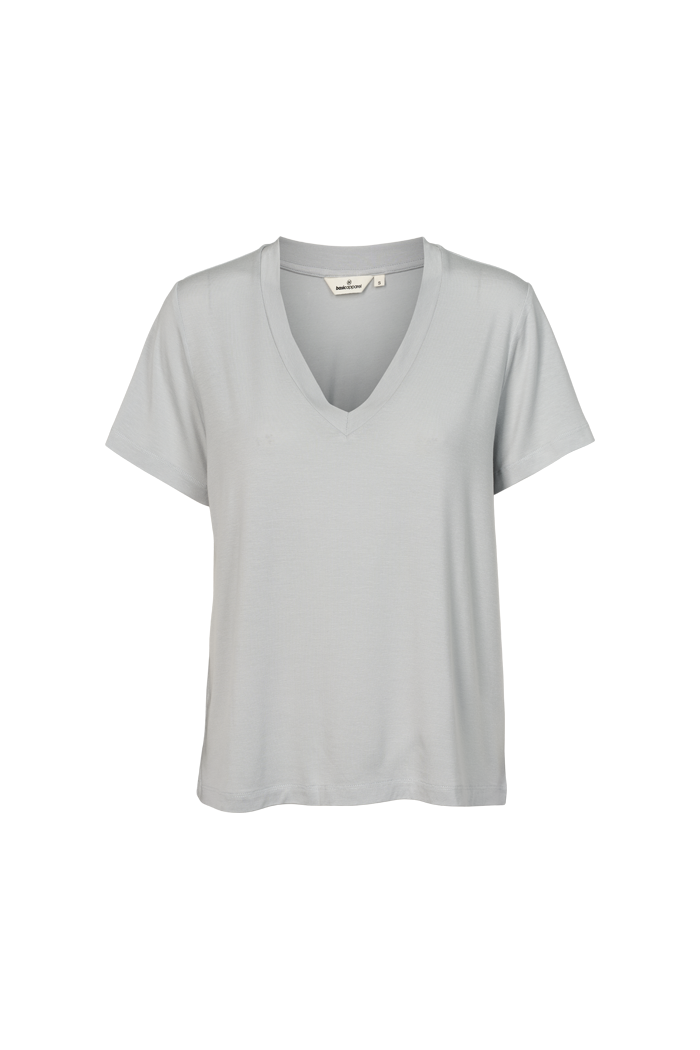 Basic Apparel Joline V-neck T-shirts 436 High rise