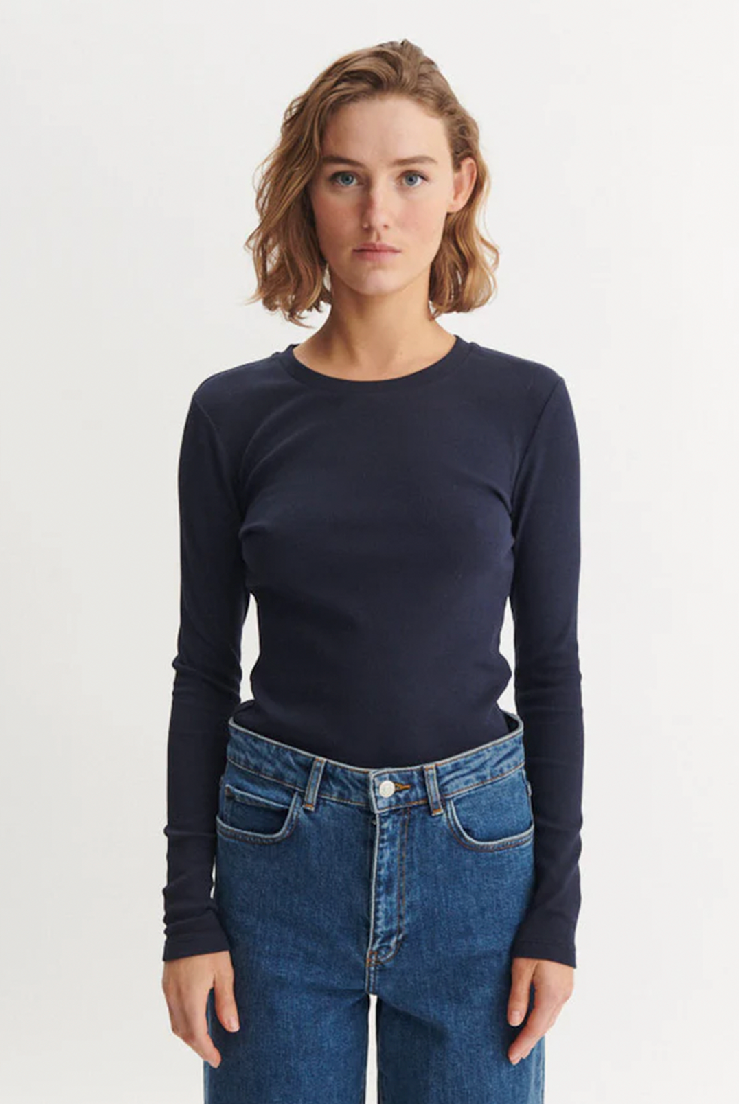 Basic Apparel Ludmilla LS Tee T-shirts 606 Sky Captain