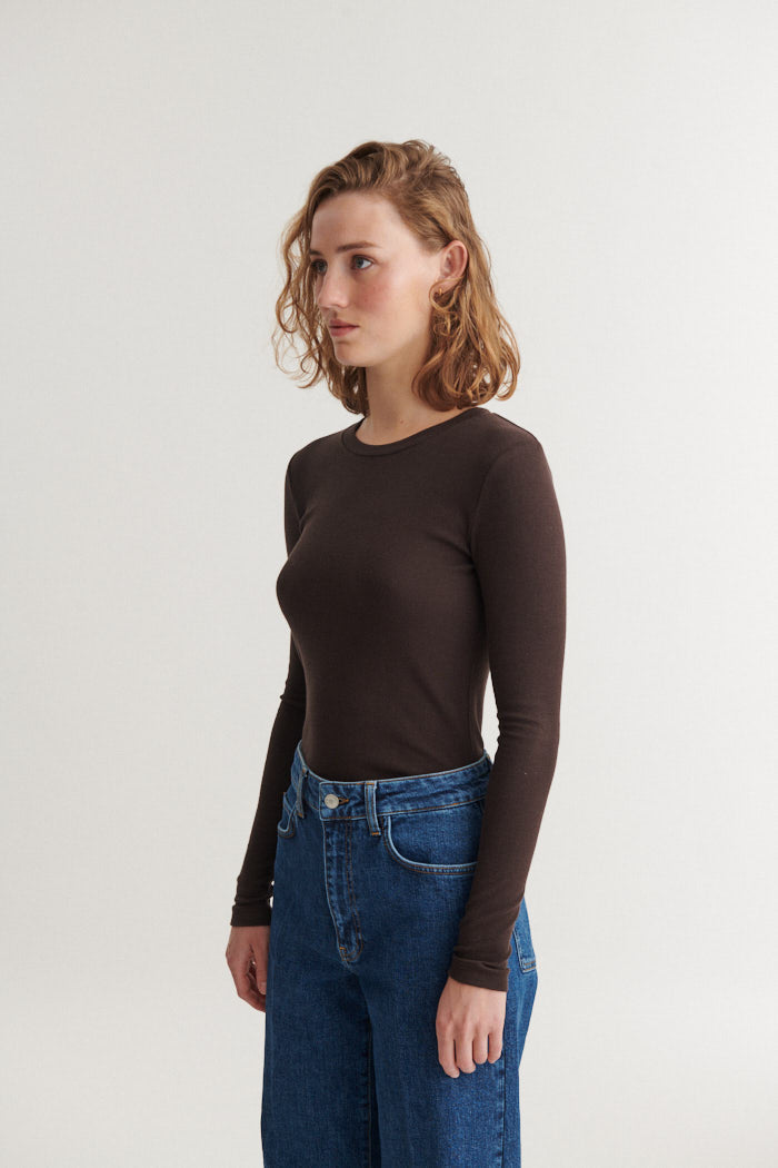 Basic Apparel Ludmilla LS Tee T-shirts 709 Chocolate torte